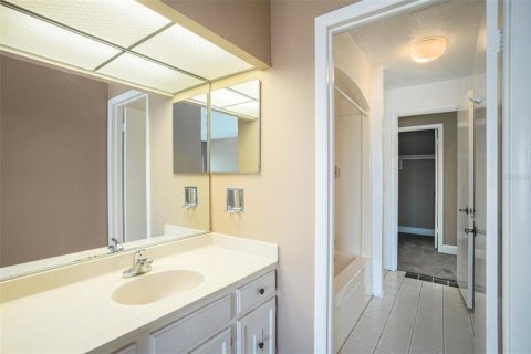 Copropriété à vendre à Tampa, Floride: 2 chambres, 119.01 m2 № 2413837 - photo 22