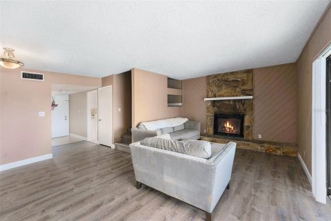 Copropriété à vendre à Tampa, Floride: 2 chambres, 119.01 m2 № 2413837 - photo 9