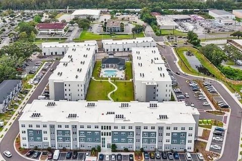 Купить кондоминиум в Орландо, Флорида 7 комнат, 106.09м2, № 1900864 - фото 1