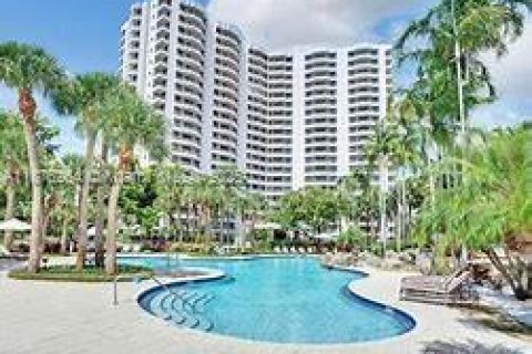 Copropriété à louer à Aventura, Floride: 1 chambre, 102.56 m2 № 2061211 - photo 2