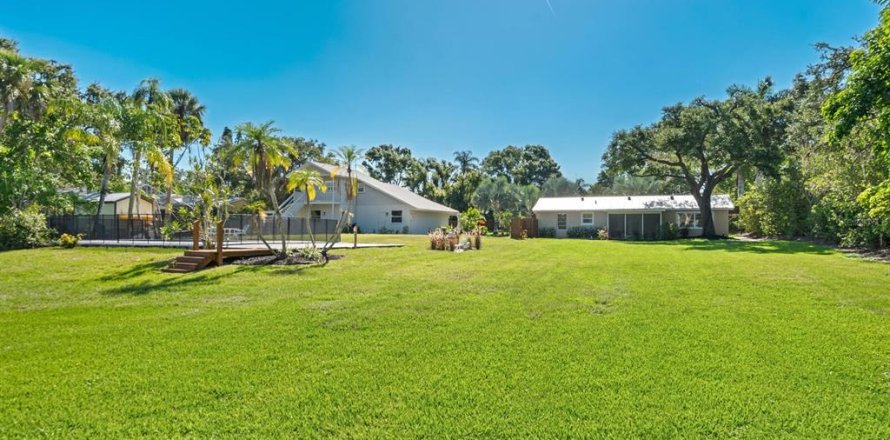 Land in Sarasota, Florida № 1880444