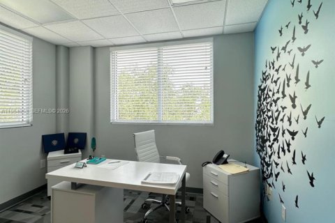 Immobilier commercial à vendre à Cutler Bay, Floride № 2153372 - photo 6