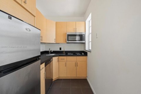 Купить кондоминиум в Майами-Бич, Флорида 1 спальня, 40.88м2, № 1957770 - фото 5