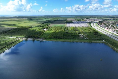 Commercial property in Homestead, Florida № 1979101 - photo 23