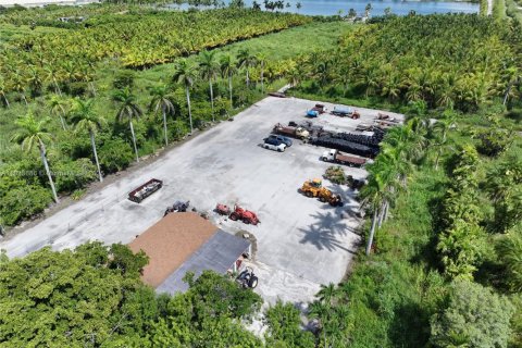 Commercial property in Homestead, Florida № 1979101 - photo 14