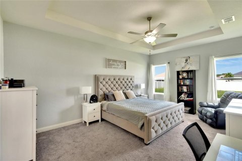 House in Plant City, Florida 4 bedrooms, 215.44 sq.m. № 1751500 - photo 8