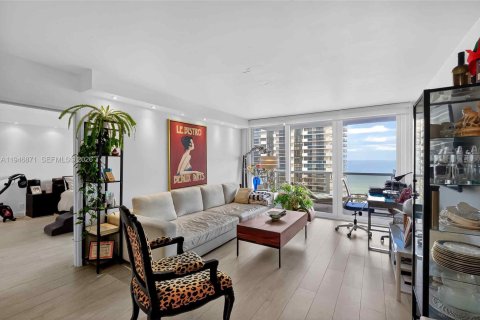 Снять в аренду кондоминиум в Майами-Бич, Флорида 2 спальни, 95.69м2, № 2003667 - фото 13