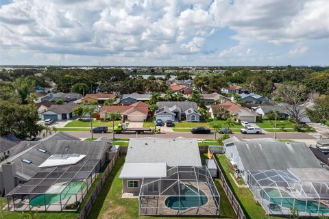 Casa en venta en Largo, Florida, 4 dormitorios, 147.99 m2 № 1886900 - foto 3