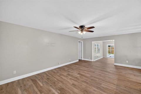 Casa en venta en Largo, Florida, 4 dormitorios, 147.99 m2 № 1886900 - foto 8