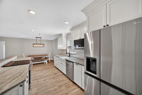 Casa en venta en Largo, Florida, 4 dormitorios, 147.99 m2 № 1886900 - foto 18