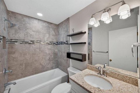 Casa en venta en Largo, Florida, 4 dormitorios, 147.99 m2 № 1886900 - foto 23