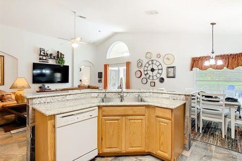 House in Davenport, Florida 4 bedrooms, 171.31 sq.m. № 1903595 - photo 8
