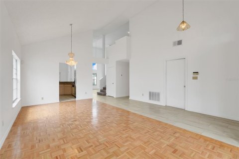 House in Orlando, Florida 4 bedrooms, 182.92 sq.m. № 1724767 - photo 7