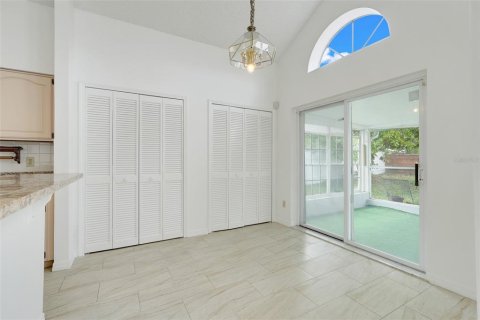 House in Orlando, Florida 4 bedrooms, 182.92 sq.m. № 1724767 - photo 14