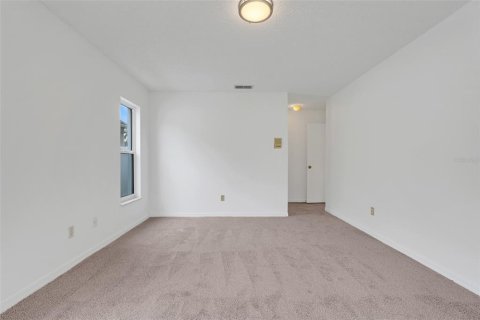 House in Orlando, Florida 4 bedrooms, 182.92 sq.m. № 1724767 - photo 19
