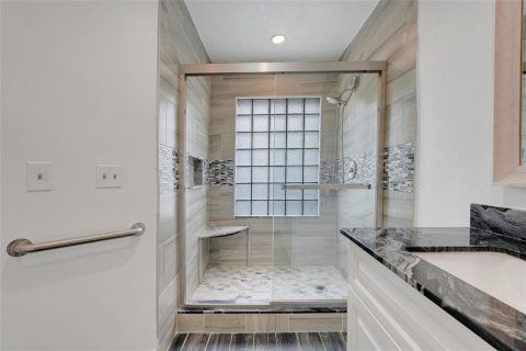 House in Orlando, Florida 4 bedrooms, 182.92 sq.m. № 1724767 - photo 20