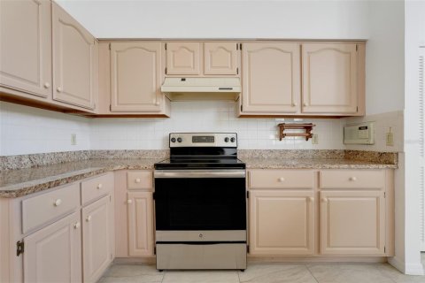 House in Orlando, Florida 4 bedrooms, 182.92 sq.m. № 1724767 - photo 13