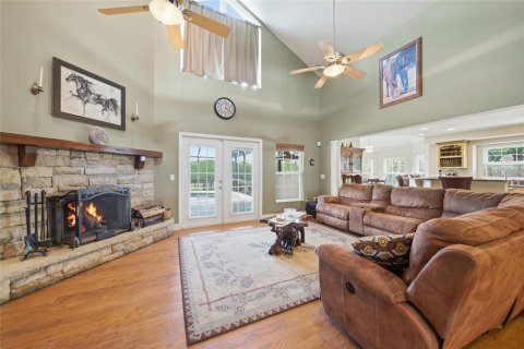 Casa en venta en Dade City, Florida, 4 dormitorios, 274.99 m2 № 2232561 - foto 13