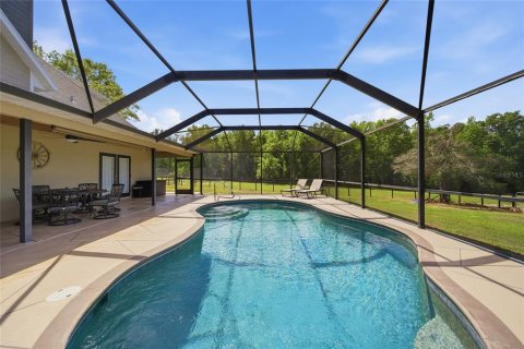 Casa en venta en Dade City, Florida, 4 dormitorios, 274.99 m2 № 2232561 - foto 16