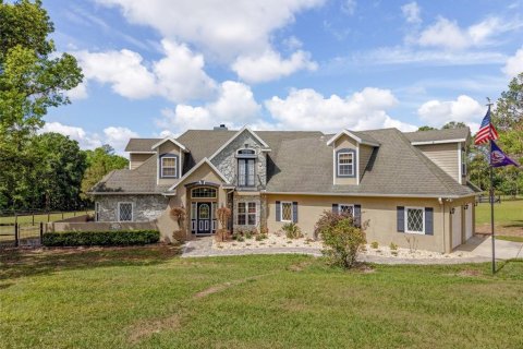 Casa en venta en Dade City, Florida, 4 dormitorios, 274.99 m2 № 2232561 - foto 2