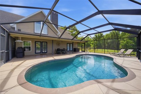 Casa en venta en Dade City, Florida, 4 dormitorios, 274.99 m2 № 2232561 - foto 15