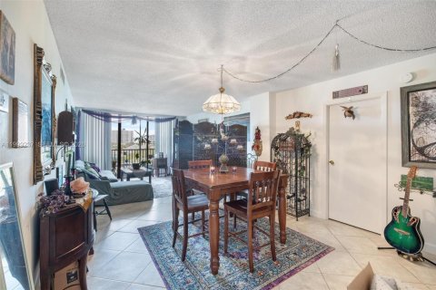 Copropriété à vendre à Aventura, Floride: 1 chambre, 92.34 m2 № 2064049 - photo 5