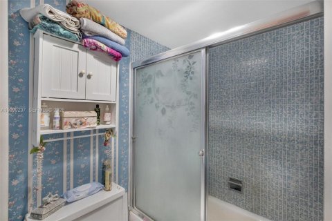 Copropriété à vendre à Aventura, Floride: 1 chambre, 92.34 m2 № 2064049 - photo 23