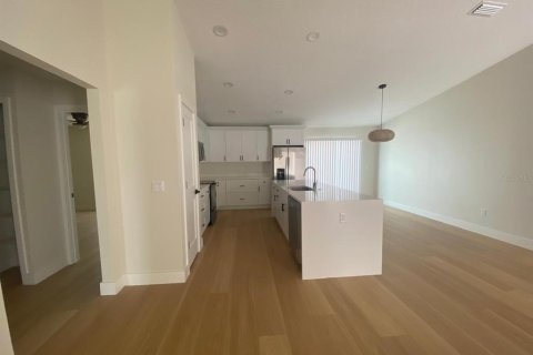 Casa en venta en Orange City, Florida, 3 dormitorios, 151.71 m2 № 2166320 - foto 4