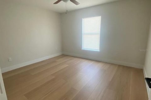 Casa en venta en Orange City, Florida, 3 dormitorios, 151.71 m2 № 2166320 - foto 5