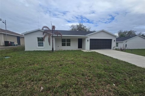 Casa en Orange City, Florida 3 dormitorios, 151.71 m2 № 2166320
