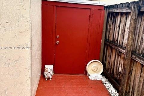 Купить виллу или дом в Майами, Флорида 3 спальни, 146.97м2, № 2006991 - фото 15