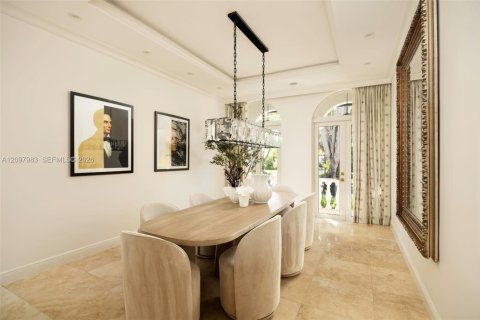 Villa ou maison à vendre à Palmetto Bay, Floride: 5 chambres, 356.65 m2 № 2407547 - photo 11