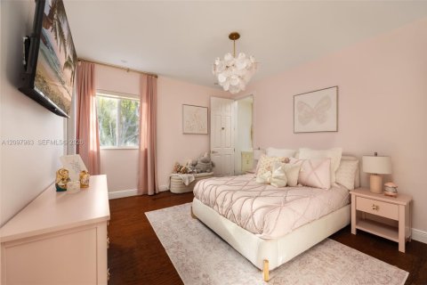 Villa ou maison à vendre à Palmetto Bay, Floride: 5 chambres, 356.65 m2 № 2407547 - photo 29