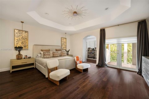 Villa ou maison à vendre à Palmetto Bay, Floride: 5 chambres, 356.65 m2 № 2407547 - photo 21