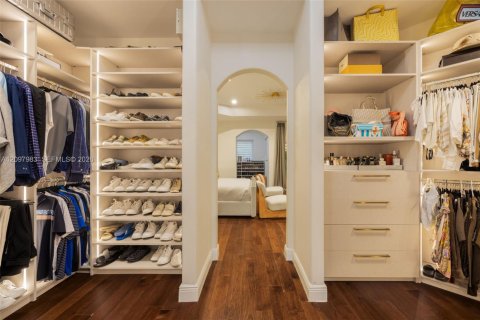 Villa ou maison à vendre à Palmetto Bay, Floride: 5 chambres, 356.65 m2 № 2407547 - photo 23