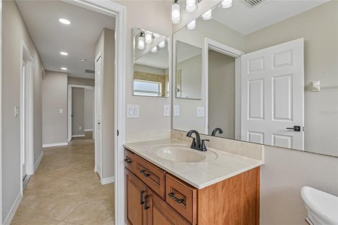 House in Kissimmee, Florida 4 bedrooms, 226.22 sq.m. № 2094366 - photo 22