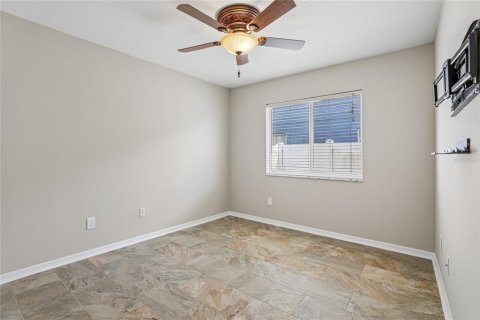 House in Kissimmee, Florida 4 bedrooms, 226.22 sq.m. № 2094366 - photo 27