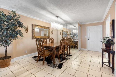 Copropriété à vendre à Hollywood, Floride: 2 chambres, 113.15 m2 № 2186172 - photo 11