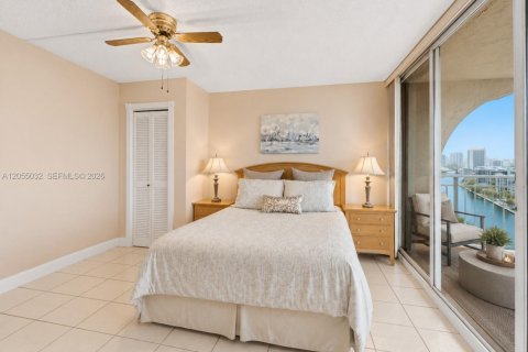 Copropriété à vendre à Hollywood, Floride: 2 chambres, 113.15 m2 № 2186172 - photo 30