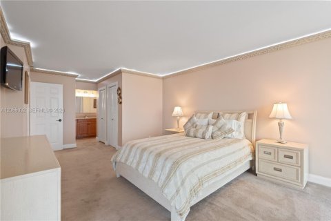 Copropriété à vendre à Hollywood, Floride: 2 chambres, 113.15 m2 № 2186172 - photo 22