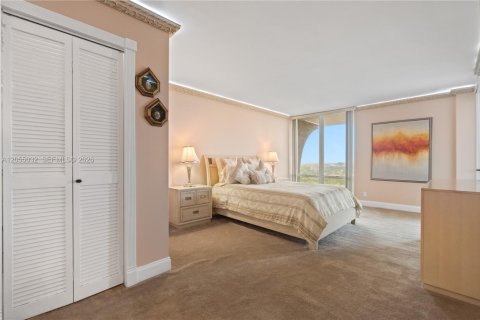 Copropriété à vendre à Hollywood, Floride: 2 chambres, 113.15 m2 № 2186172 - photo 23