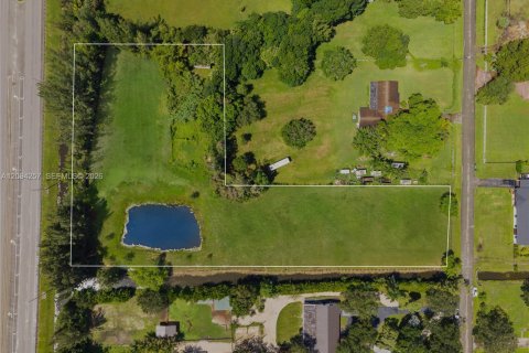 Land in Southwest Ranches, Florida № 2392088 - photo 17