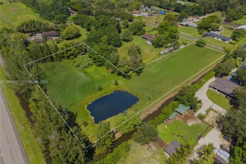Land in Southwest Ranches, Florida № 2392088 - photo 15