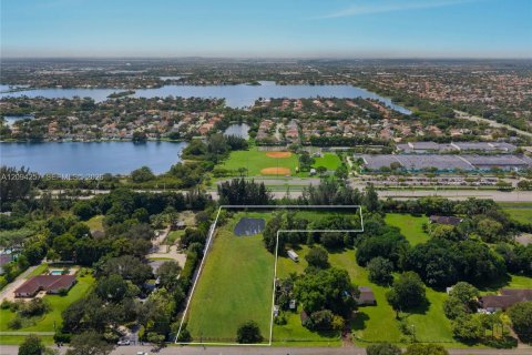 Land in Southwest Ranches, Florida № 2392088 - photo 3