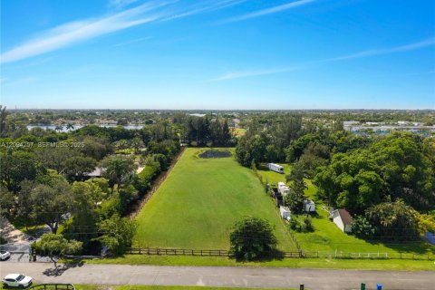 Land in Southwest Ranches, Florida № 2392088 - photo 11