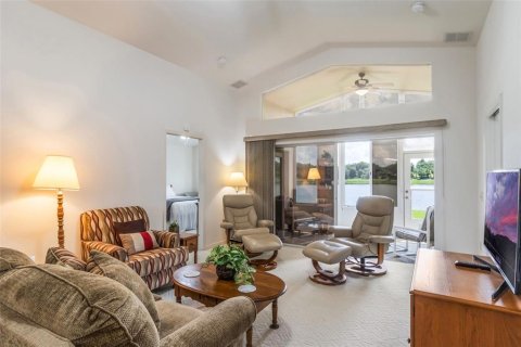 House in Lake Wales, Florida 3 bedrooms, 132.76 sq.m. № 1803372 - photo 4