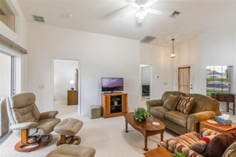 House in Lake Wales, Florida 3 bedrooms, 132.76 sq.m. № 1803372 - photo 6