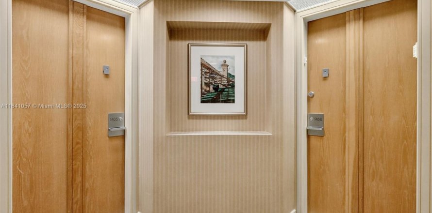 Кондоминиум с 4 спальнями в Авентура, Флорида в LANDMARK № 1980157