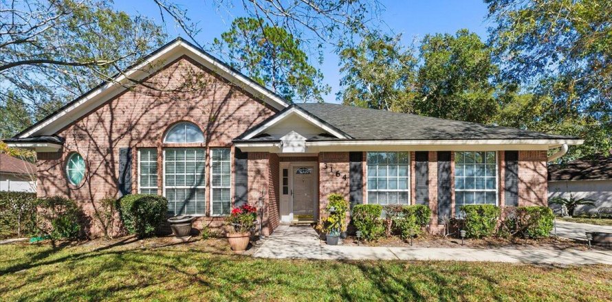 House in Middleburg, Florida 3 bedrooms, 179.49 sq.m. № 879997
