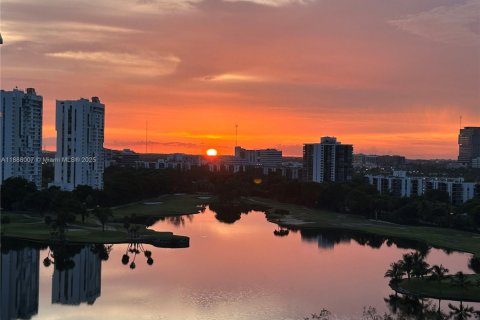 Кондоминиум с 2 спальнями в Авентура, Флорида в LANDMARK № 2013050